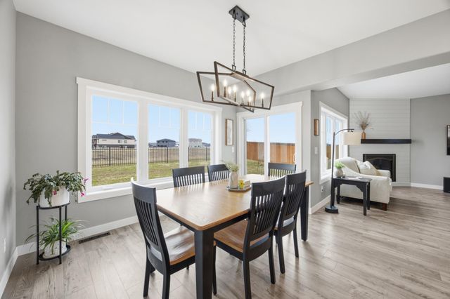 4931 38th Avenue S, Fargo, ND 58104