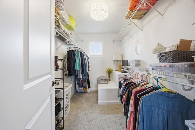 4931 38th Avenue S, Fargo, ND 58104