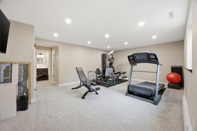 4931 38th Avenue S, Fargo, ND 58104