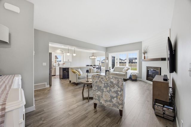 4931 38th Avenue S, Fargo, ND 58104