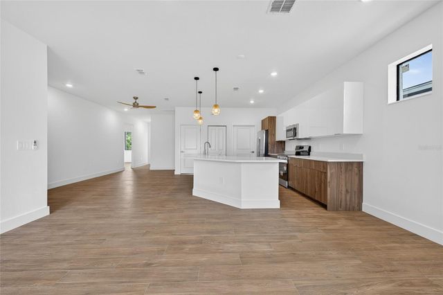 1018 S MARLIN DRIVE, Punta Gorda, FL 33950
