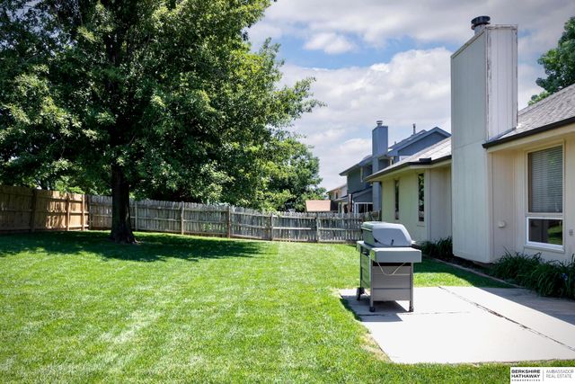 15512 Corby Street, Omaha, NE 68116