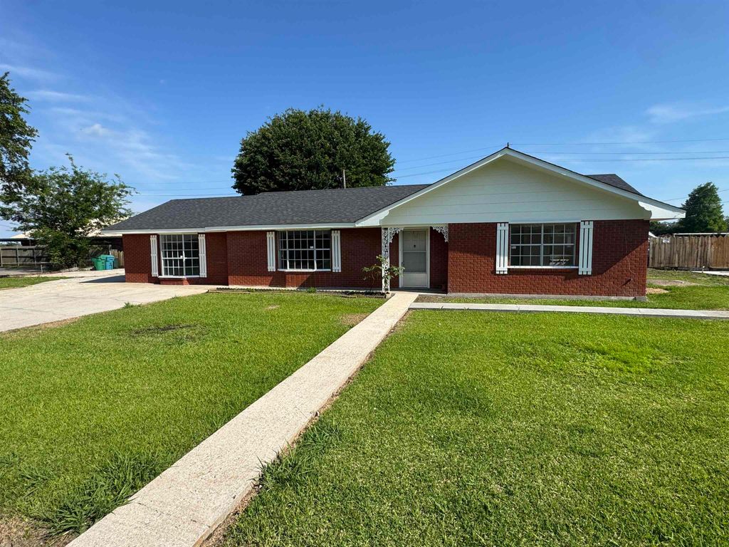 126 East 100th Street, Cut Off, LA 70345