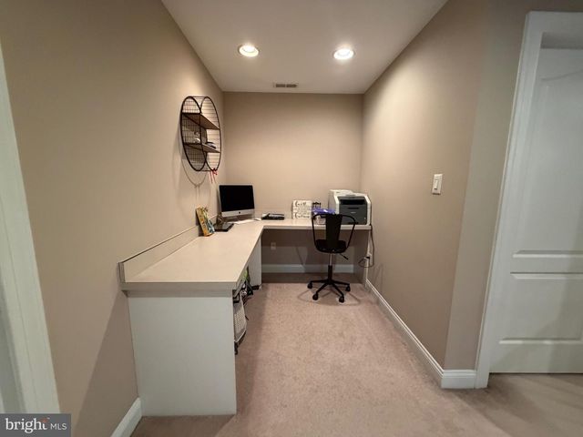 20 RICHLAND DR, Mount Laurel, NJ 08054