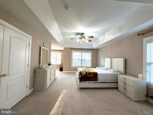 20 RICHLAND DR, Mount Laurel, NJ 08054