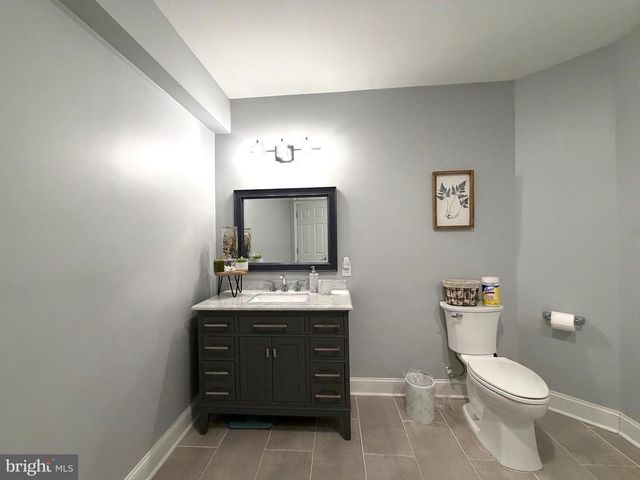 20 RICHLAND DR, Mount Laurel, NJ 08054