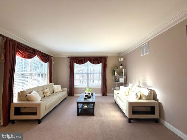 20 RICHLAND DR, Mount Laurel, NJ 08054