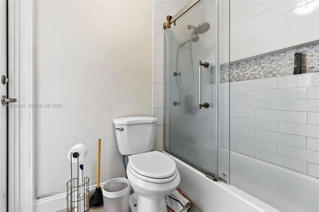 19911 SW 84th Ave, Cutler Bay, FL 33189