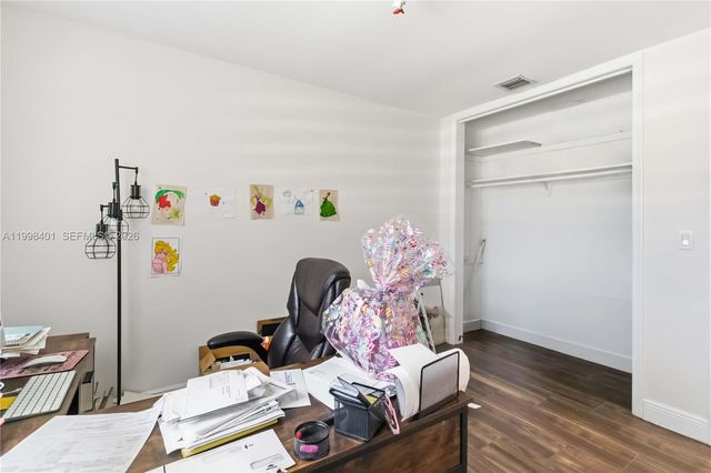 19911 SW 84th Ave, Cutler Bay, FL 33189