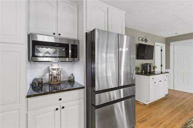 5321 Lanford Springs Court SW, Lilburn, GA 30047