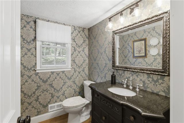 5321 Lanford Springs Court SW, Lilburn, GA 30047