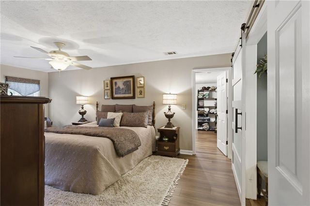 5321 Lanford Springs Court SW, Lilburn, GA 30047