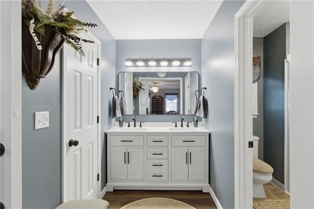 5321 Lanford Springs Court SW, Lilburn, GA 30047