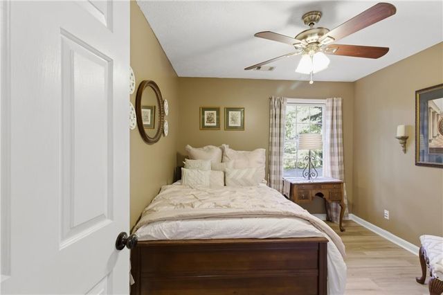 5321 Lanford Springs Court SW, Lilburn, GA 30047