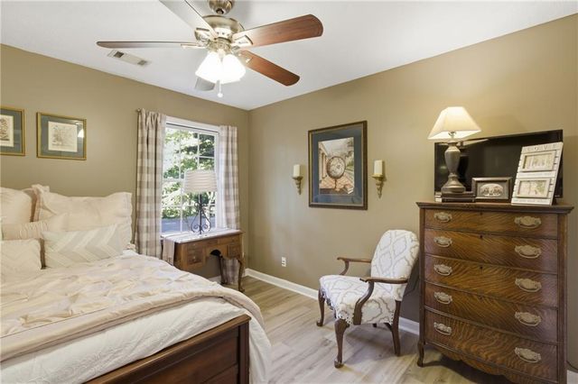 5321 Lanford Springs Court SW, Lilburn, GA 30047