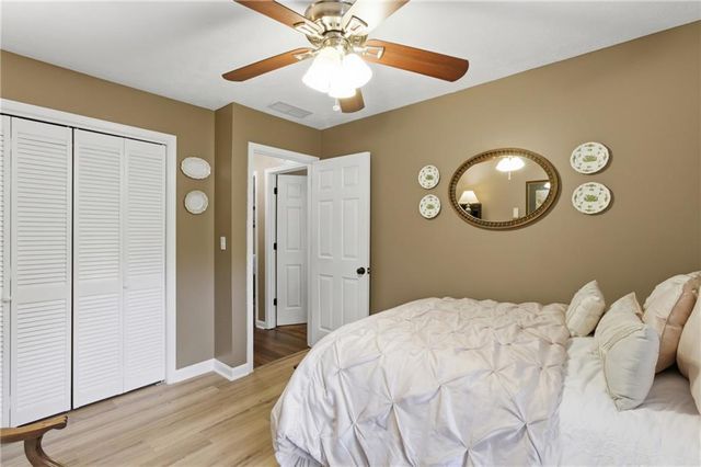 5321 Lanford Springs Court SW, Lilburn, GA 30047