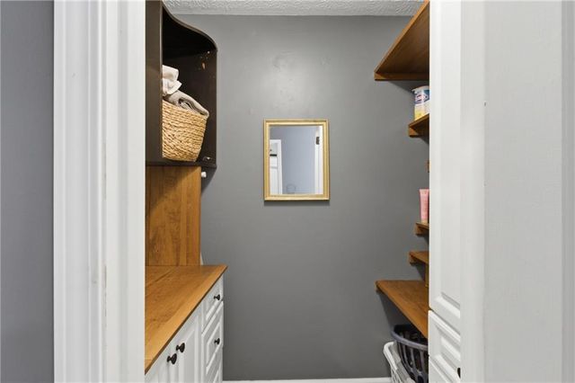 5321 Lanford Springs Court SW, Lilburn, GA 30047