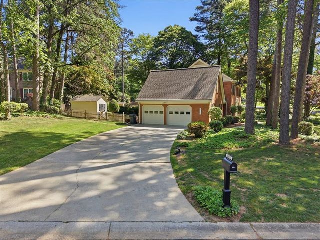 5321 Lanford Springs Court SW, Lilburn, GA 30047