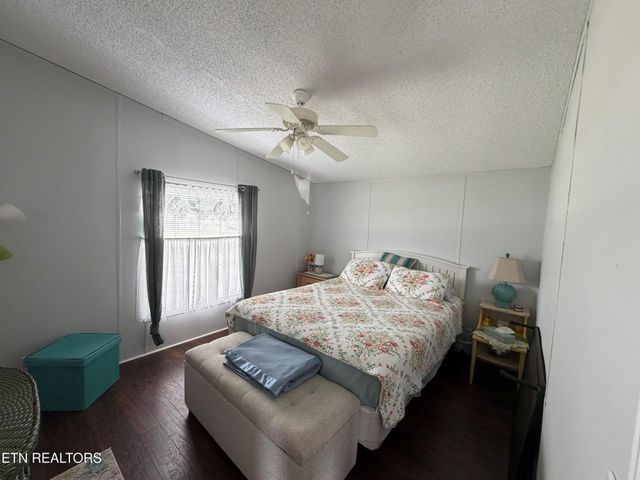 6998 Plateau Rd, Crossville, TN 38571