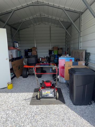 6998 Plateau Rd, Crossville, TN 38571