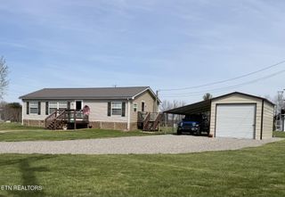 6998 Plateau Rd, Crossville, TN 38571