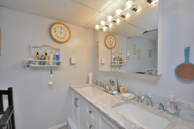 2024 Quincy AVENUE, Racine, WI 53403