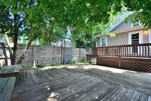 2024 Quincy AVENUE, Racine, WI 53403