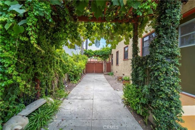 4231 E 8th, Long Beach, CA 90804