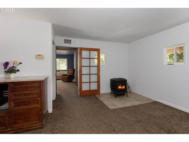 72 BRUNNING Rd, Stevenson, WA 98648