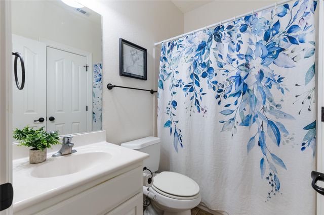 2709 Deep River CIR, Round Rock, TX 78665