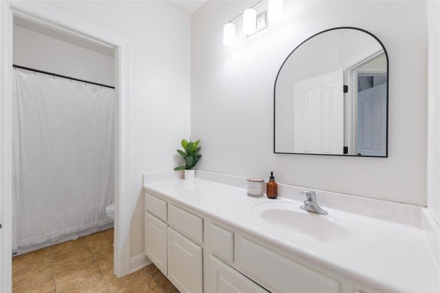 2709 Deep River CIR, Round Rock, TX 78665