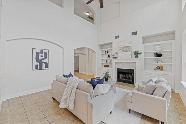 2709 Deep River CIR, Round Rock, TX 78665