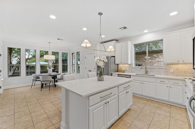 2709 Deep River CIR, Round Rock, TX 78665