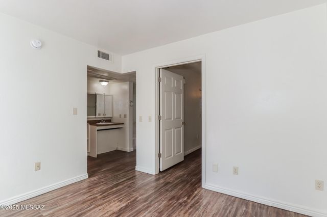 770 N Dodge Blvd Apt 30, Tucson, AZ 85716