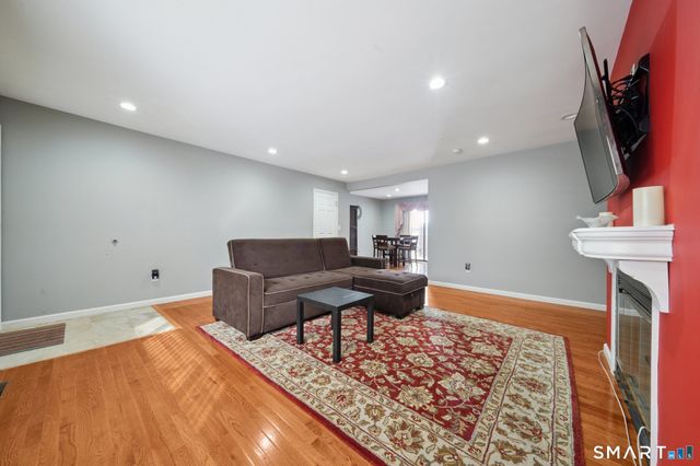 2289 Bedford Street G17, Stamford, CT 06905