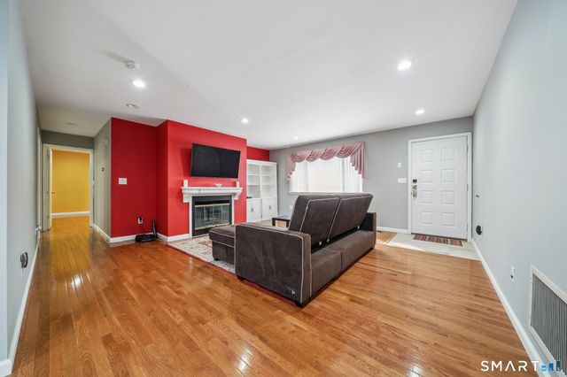 2289 Bedford Street G17, Stamford, CT 06905