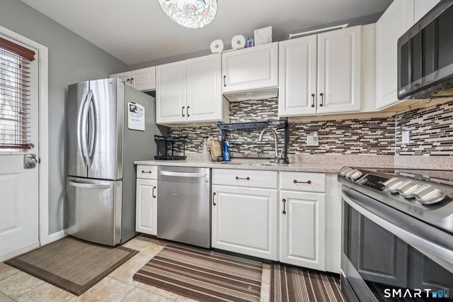 2289 Bedford Street G17, Stamford, CT 06905