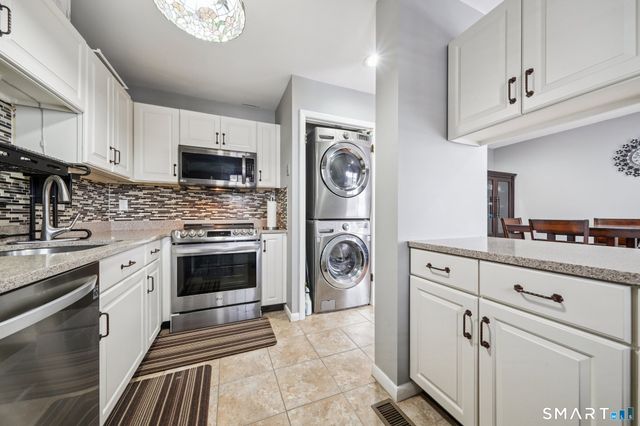 2289 Bedford Street G17, Stamford, CT 06905