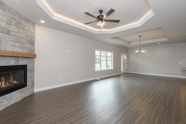 7030 Stonewood LANE, Lannon, WI 53046