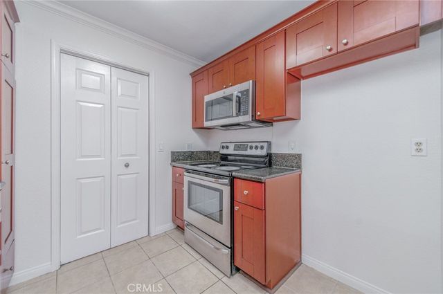 1027 Vista Del Cerro Drive 204, Corona, CA 92879