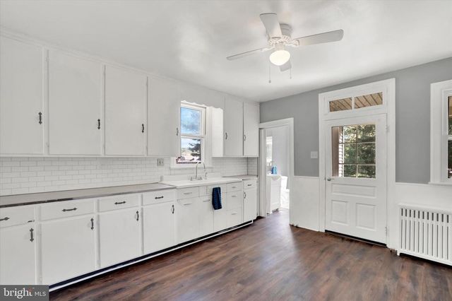 175 S EAST ST, Spring Grove, PA 17362