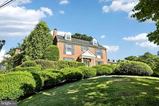 5001 W CEDAR LN, Bethesda, MD 20814