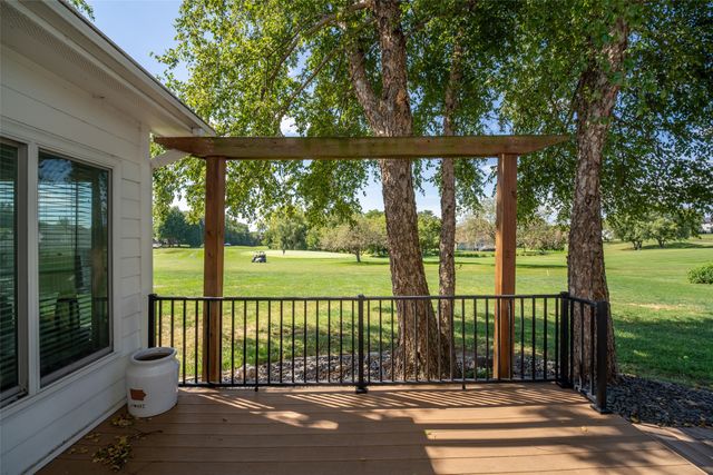 5075 Windsor Circle, Pleasant Hill, IA 50327