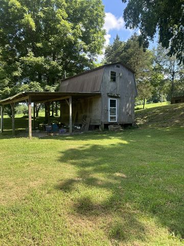 1775 Old Beech Creek Rd, Waynesboro, TN 38485