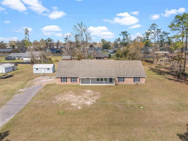 590 Pinecone Drive, Moss Bluff, LA 70611