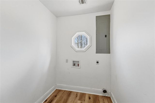 590 Pinecone Drive, Moss Bluff, LA 70611