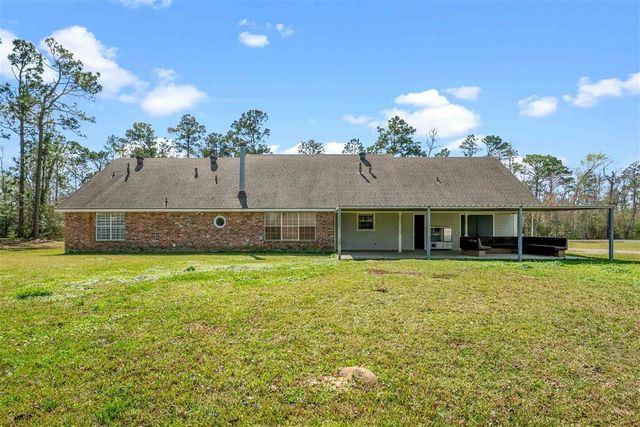 590 Pinecone Drive, Moss Bluff, LA 70611