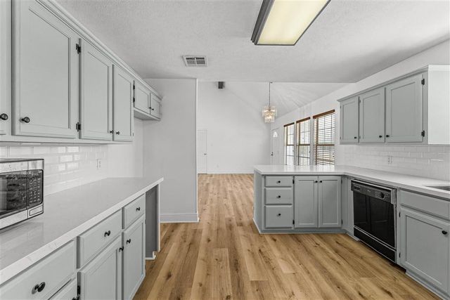 590 Pinecone Drive, Moss Bluff, LA 70611