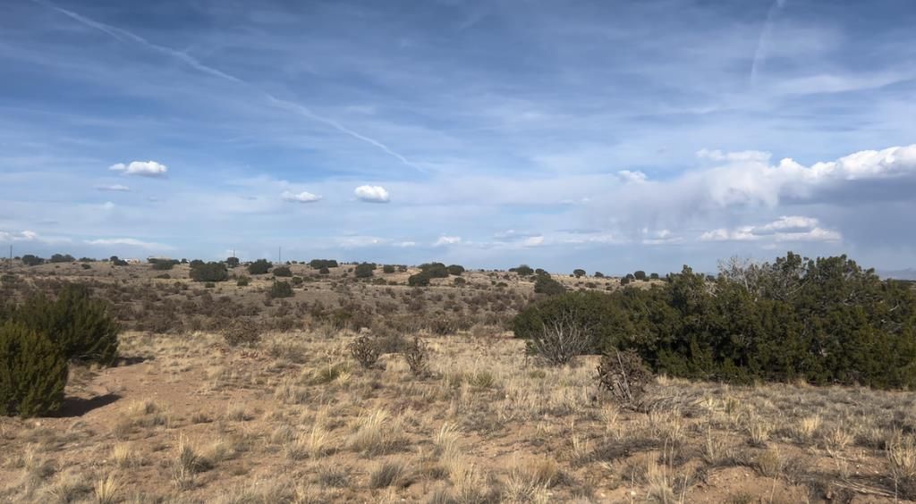 64 Kiwi Court NW, Rio Rancho, NM 87144