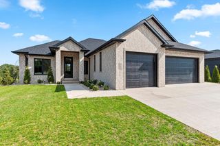 1761 BOBBY JONES DRIVE, De Pere, WI 54115